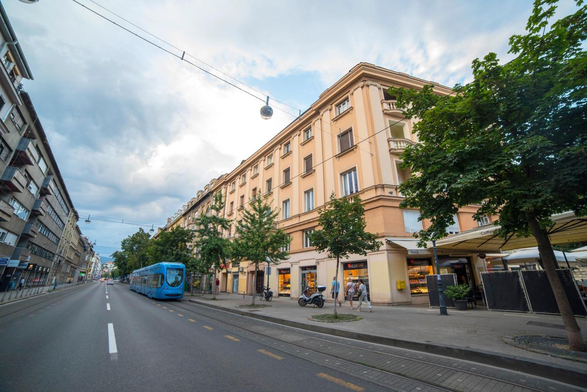 Evita Mini Zagreb Buitenkant foto